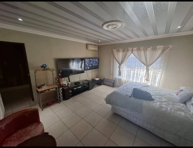 5 BEDROOM HOUSE FOR SALE IN AMANDASIG